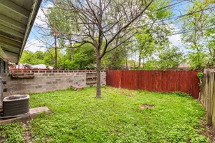 5803 Wellington Dr, Austin, TX 78723 - Photo 11