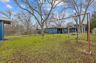 1211 Lexington St, Taylor, TX 76574 - Photo 37