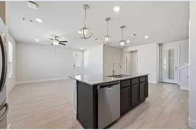 8401 Orizzonte Street, Austin, TX 78744 - Photo 9