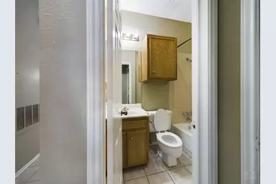 2706 Salado Street #206, Austin, TX 78705 - Photo 19