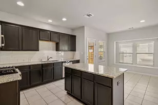 321 Arabian Colt Dr, Georgetown, TX 78626 - Photo 9