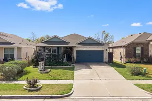 1705 T H Johnson Dr, Taylor, TX 76574 - Photo 3