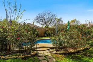 1705 T H Johnson Dr, Taylor, TX 76574 - Photo 33