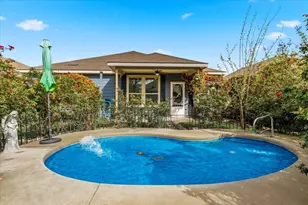 1705 T H Johnson Dr, Taylor, TX 76574 - Photo 35