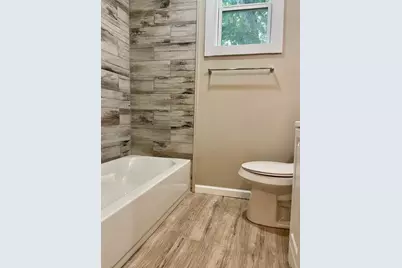 806 Central Avenue, Cameron, TX 76520 - Photo 9