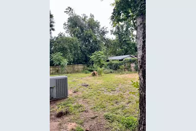 806 Central Avenue, Cameron, TX 76520 - Photo 15