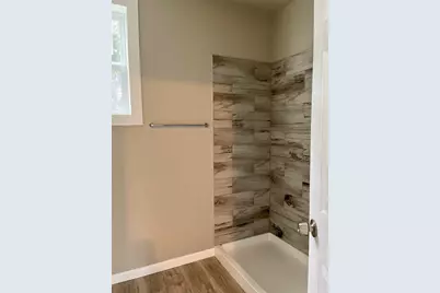 806 Central Avenue, Cameron, TX 76520 - Photo 13