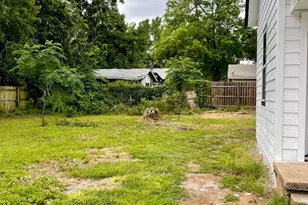 806 Central Ave, Cameron, TX 76520 - Photo 17