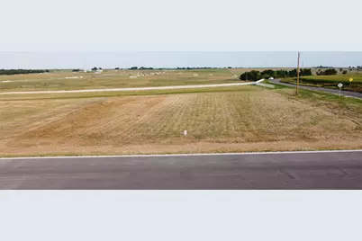 212 Tigerlily Way, Thrall, TX 76578 - Photo 5