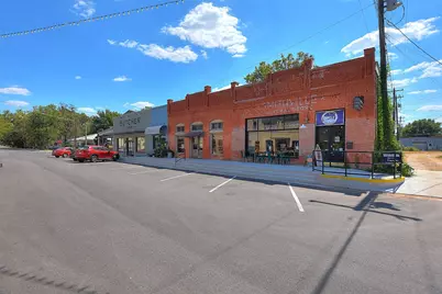 110 NE 2nd Street, Smithville, TX 78957 - Photo 3