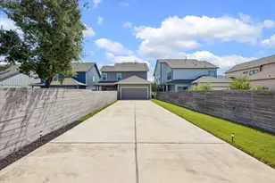 8720 Mina Dr, Austin, TX 78747 - Photo 33