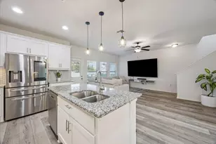 8720 Mina Dr, Austin, TX 78747 - Photo 5