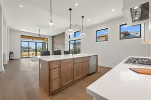 2401 Kahala Sunset Dr, Spicewood, TX 78669 - Photo 7