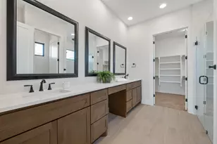 2401 Kahala Sunset Dr, Spicewood, TX 78669 - Photo 15