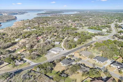 102 Rancho Del Lago Lane, Belton, TX 76513 - Photo 3