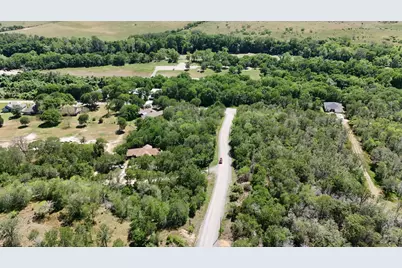 147 Waikiki Drive, Bastrop, TX 78602 - Photo 9