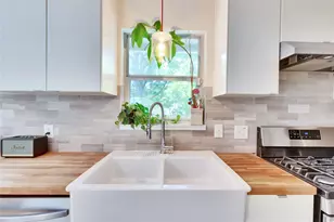 2506 East Side Dr, Austin, TX 78704 - Photo 9