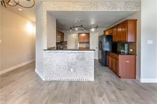 107 Creston St, Hutto, TX 78634 - Photo 11