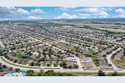 107 Creston Street, Hutto, TX 78634 - Photo 33