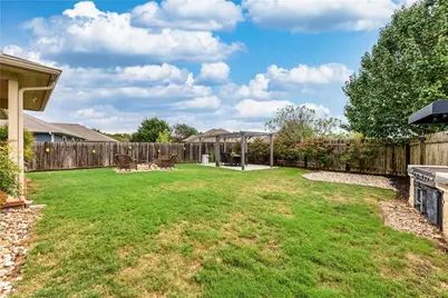 107 Creston Street, Hutto, TX 78634 - Photo 31