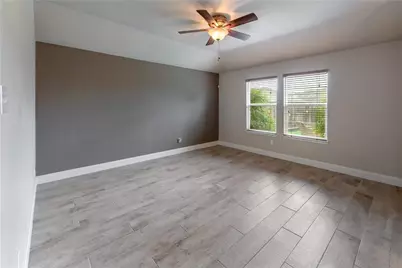 107 Creston Street, Hutto, TX 78634 - Photo 9