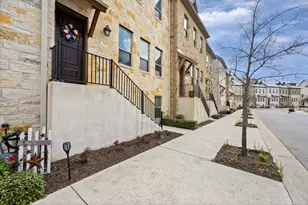 313 Adams St, Georgetown, TX 78628 - Photo 3