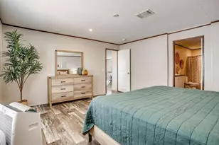 1304 Saddleback Dr, Bellville, TX 77418 - Photo 11