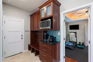 6209 Shadow Mountain Dr, Austin, TX 78731 - Photo 9