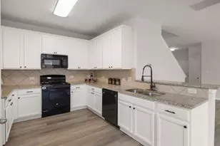 110 Carol Dr, Hutto, TX 78634 - Photo 7