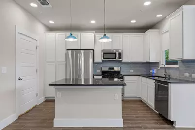 7604 Wildcat Pass, Austin, TX 78757 - Photo 5