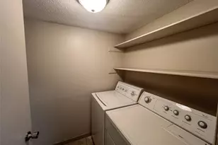 7206 Creekside Dr, Austin, TX 78752 - Photo 9