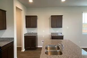 145 Free Stone Dr, Georgetown, TX 78628 - Photo 9