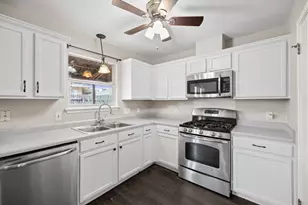 413 Clarks Way, Hutto, TX 78634 - Photo 11