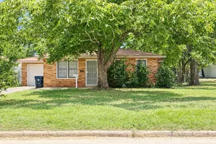 608 Green St, Rockdale, TX 76567 - Photo 1