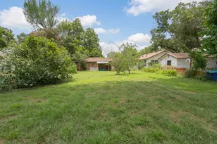 608 Green St, Rockdale, TX 76567 - Photo 13