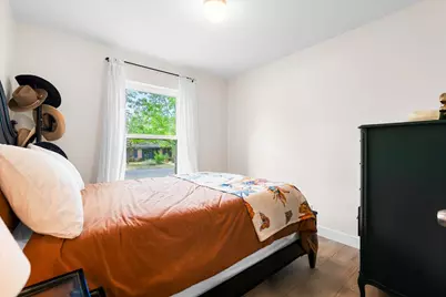 1808 Forest Hill Dr, Austin, TX 78745 - Photo 29