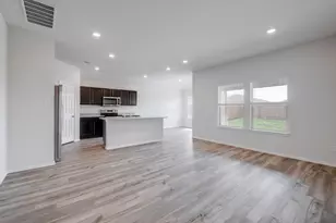 148 McNamara Ct, Jarrell, TX 76537 - Photo 3