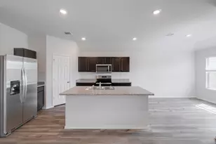 148 McNamara Ct, Jarrell, TX 76537 - Photo 5