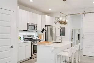 1404 E 2nd Alley, Austin, TX 78702 - Photo 15