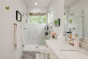 1404 E 2nd Alley, Austin, TX 78702 - Photo 21