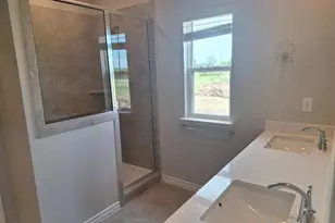 506 Story Ave, Florence, TX 76527 - Photo 3