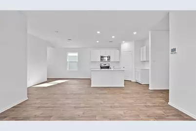 135 Orange Flame Boulevard, Uhland, TX 78640 - Photo 7