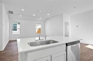 135 Orange Flame Blvd, Uhland, TX 78640 - Photo 9