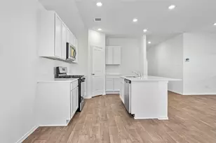 135 Orange Flame Blvd, Uhland, TX 78640 - Photo 3