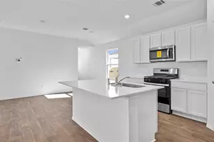 135 Orange Flame Blvd, Uhland, TX 78640 - Photo 7