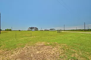 2889 Old McMahan Rd, Lockhart, TX 78644 - Photo 5