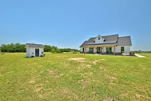 2889 Old McMahan Rd, Lockhart, TX 78644 - Photo 3