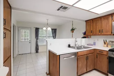 405 Brookhollow Drive, Pflugerville, TX 78660 - Photo 11
