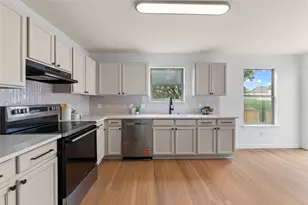 13213 Sea Biscuit Dr, Del Valle, TX 78617 - Photo 11