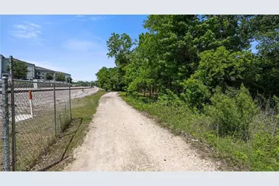 2907 E Martin Luther King Jr Boulevard, Austin, TX 78702 - Photo 9